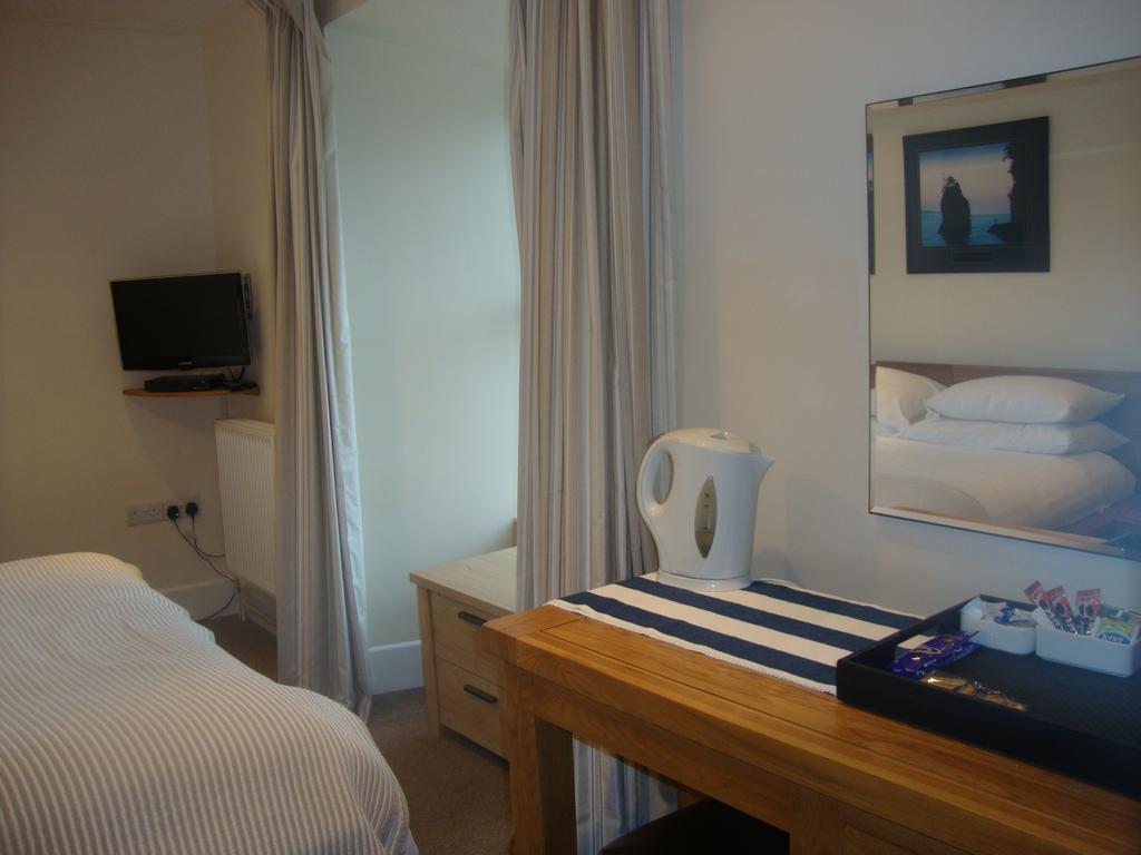 Gwesty'R Webley Cardigan Room photo