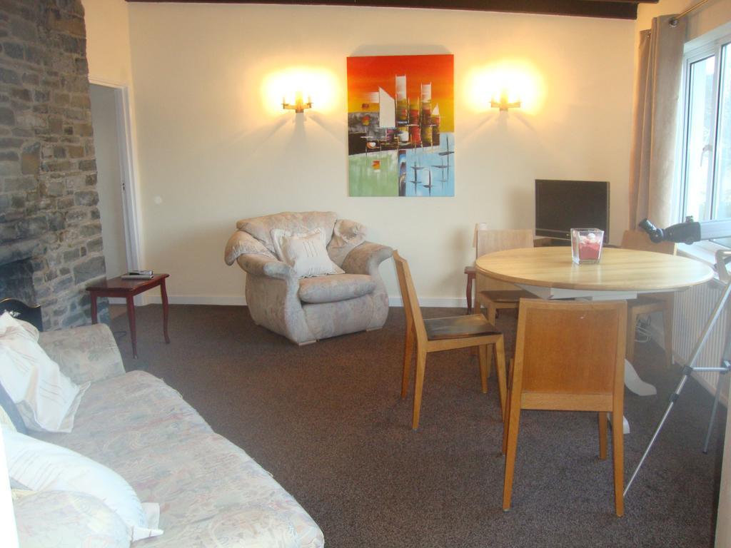 Gwesty'R Webley Cardigan Room photo