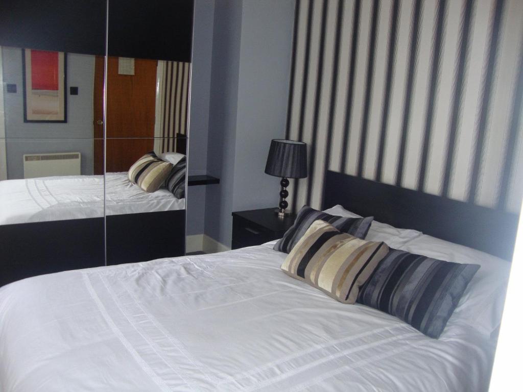 Gwesty'R Webley Cardigan Room photo
